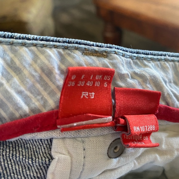 Esprit de Corp Denim - Picture 4 of 4